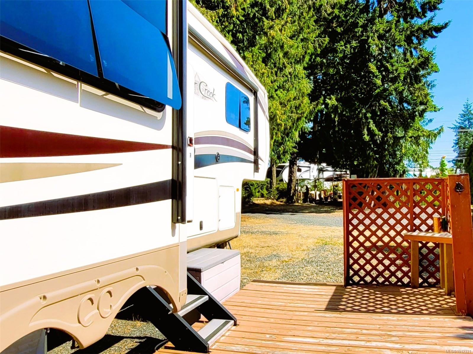 35-6050 Island Hwy West, Qualicum Beach, BC