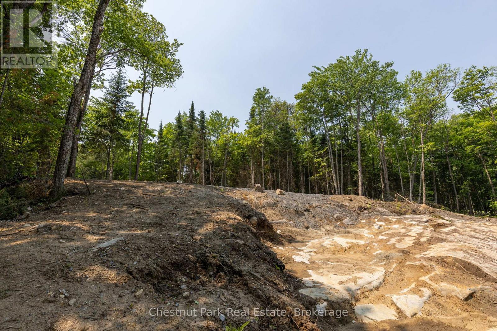 2212 Aspdin Road, Huntsville (Stisted), ON