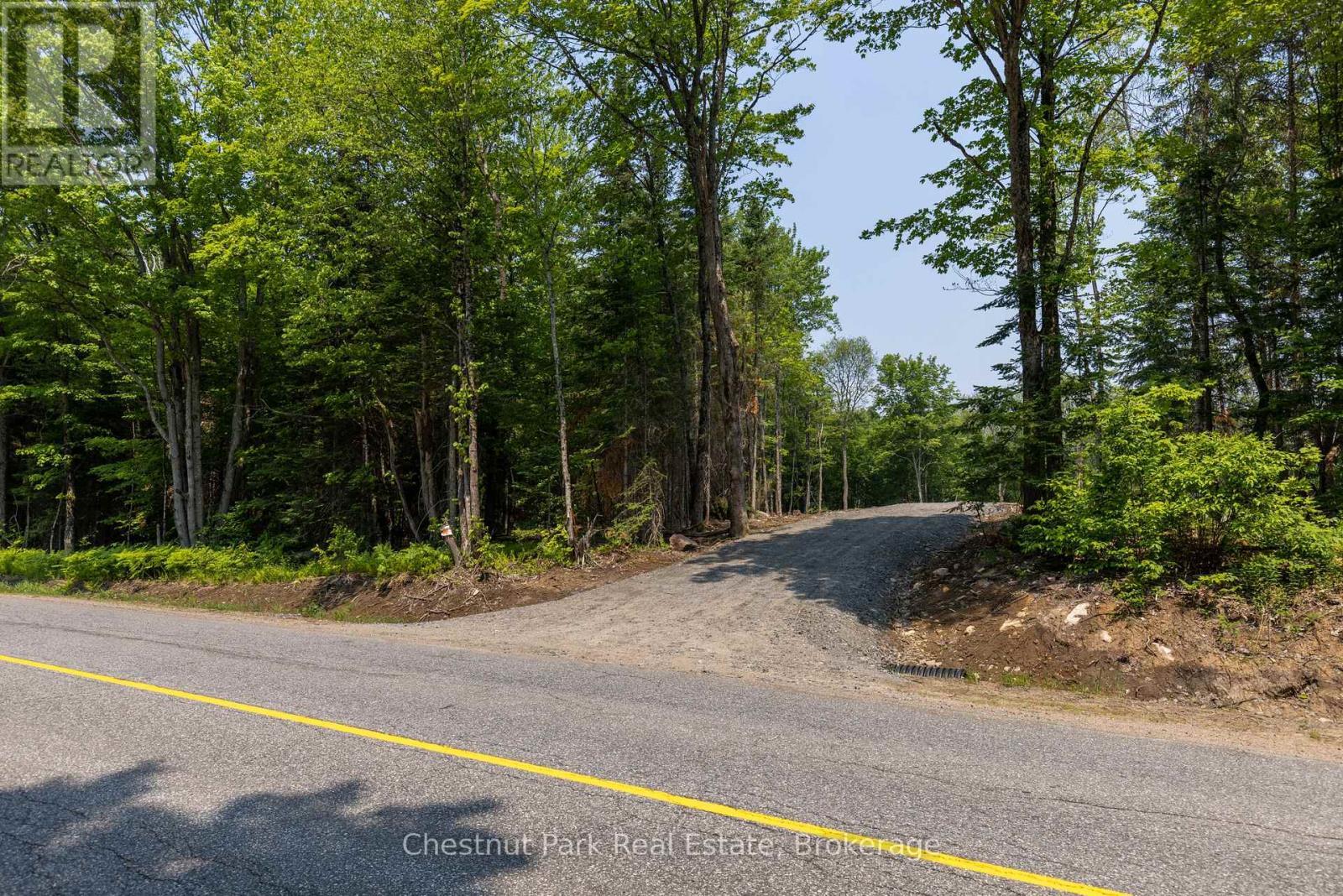 2212 Aspdin Road, Huntsville (Stisted), ON