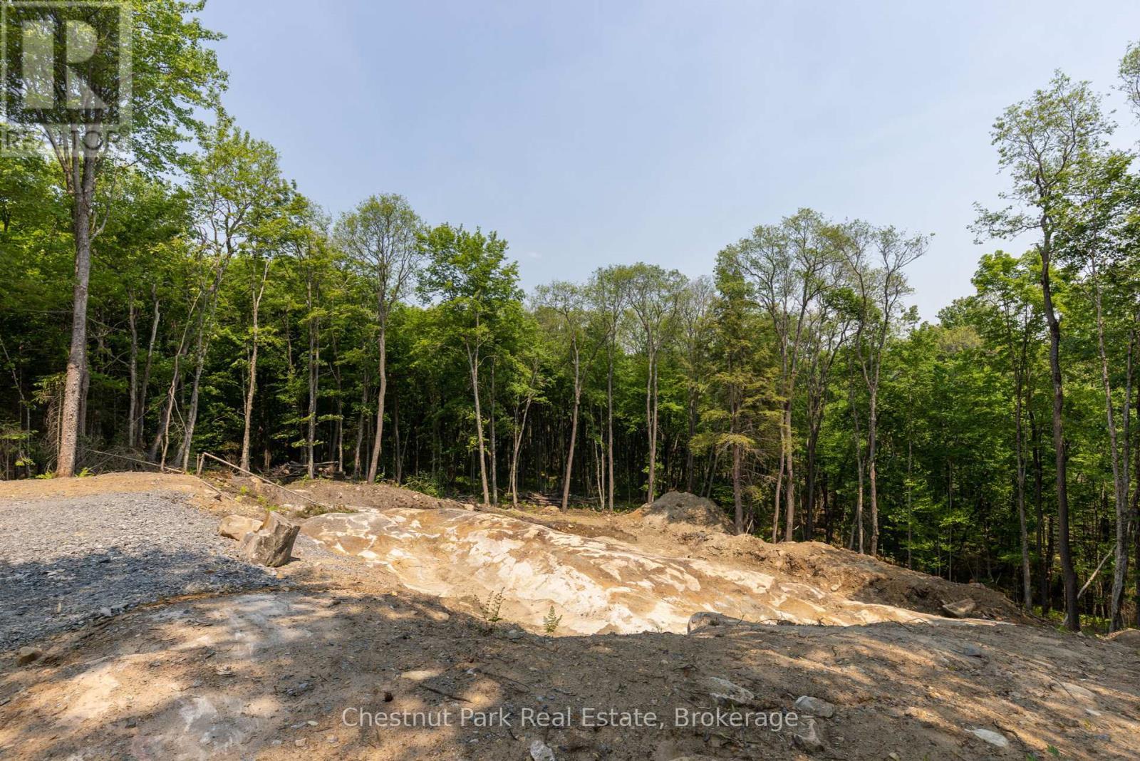 2212 Aspdin Road, Huntsville (Stisted), ON