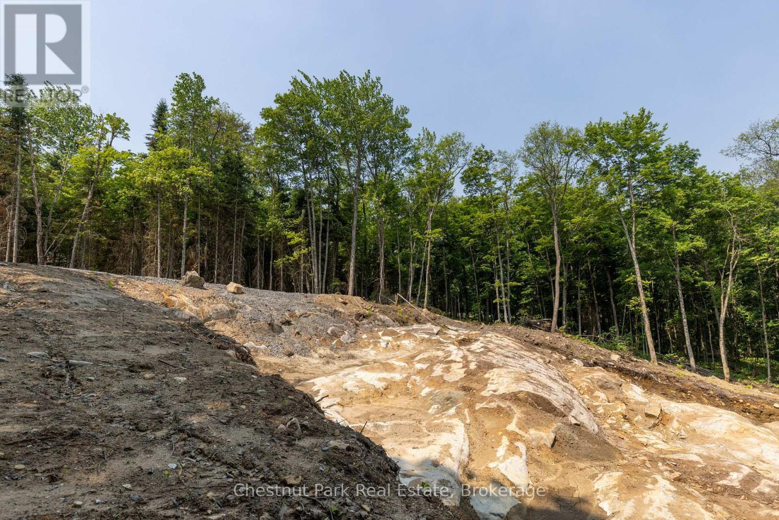 2212 Aspdin Road, Huntsville (Stisted), ON