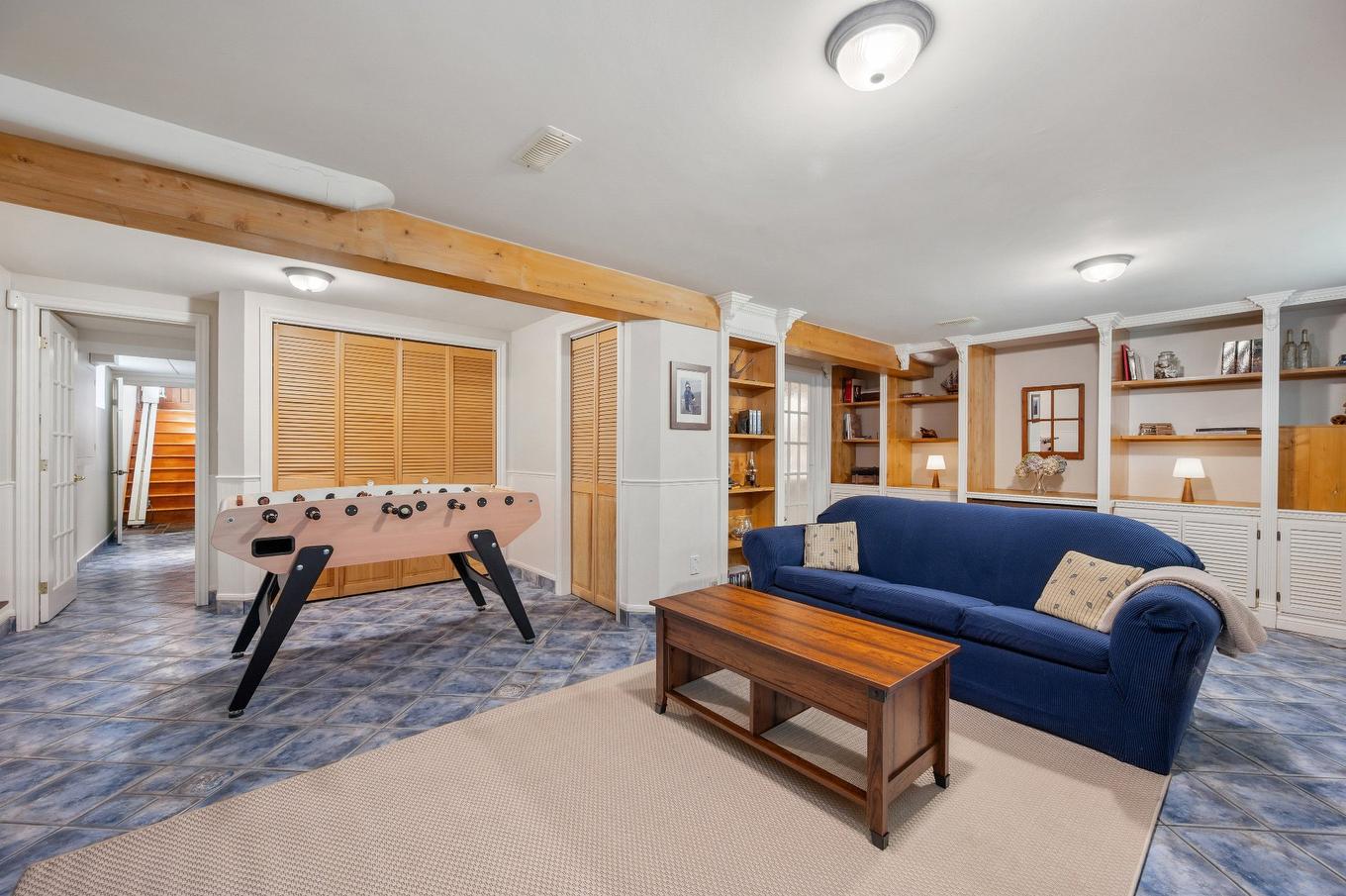 Salle familiale - 1386 Rue Des Peupliers, Mont-Saint-Hilaire, QC - Indoor