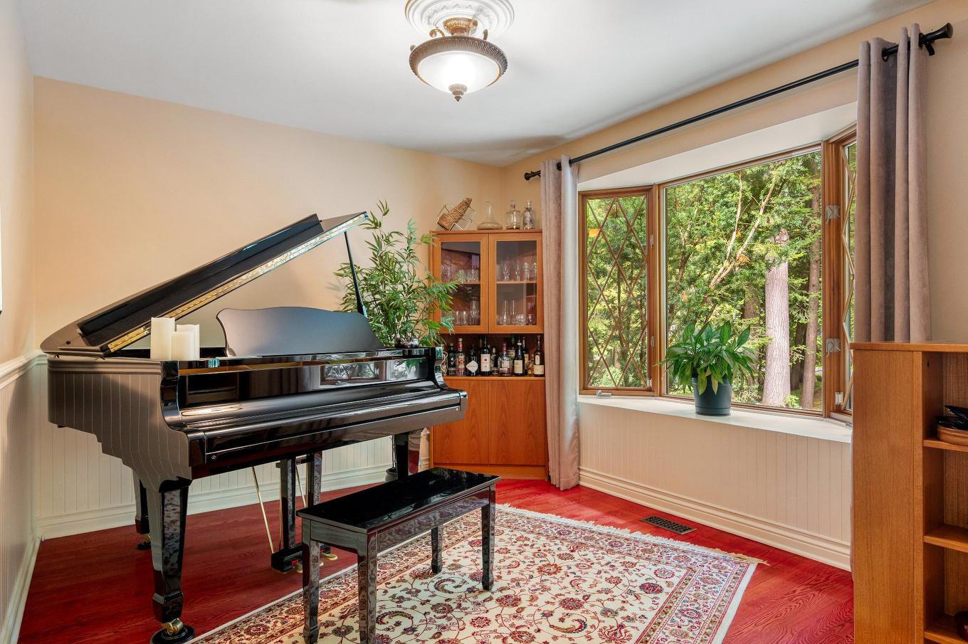 Boudoir - 1386 Rue Des Peupliers, Mont-Saint-Hilaire, QC - Indoor Photo Showing Other Room