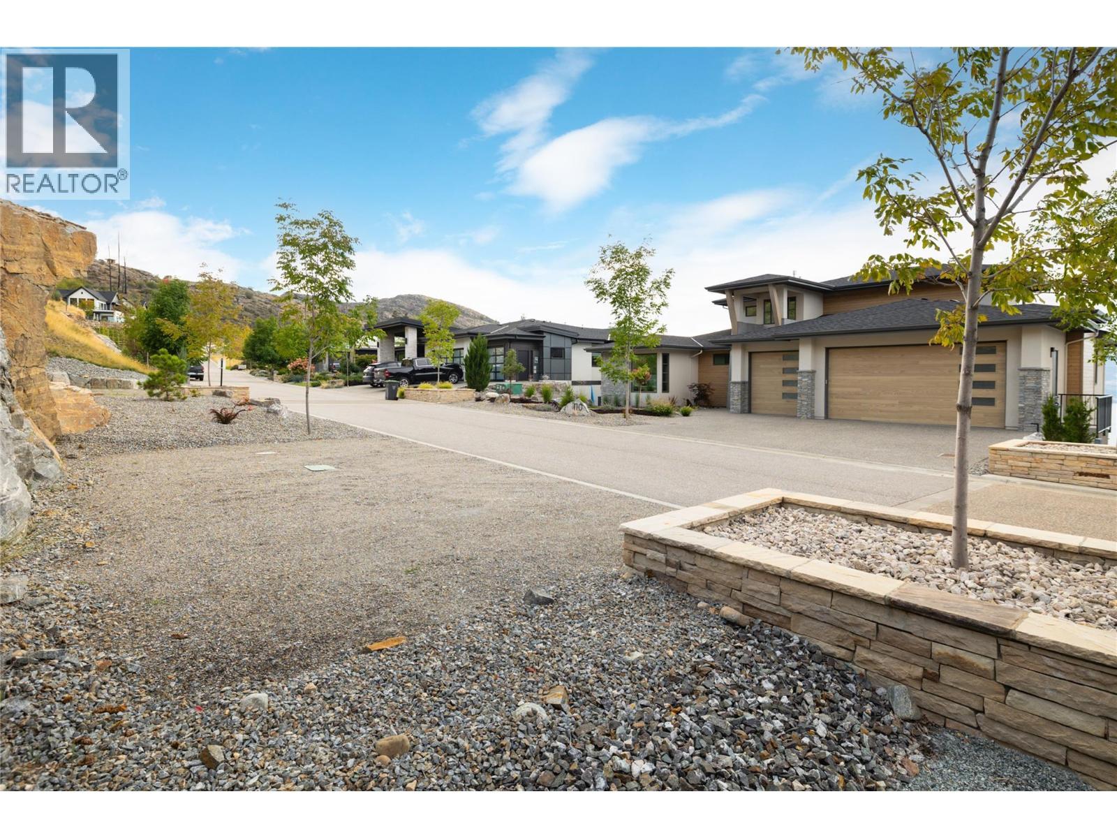 5650 The Edge Place Unit# 110, Kelowna, BC - Outdoor