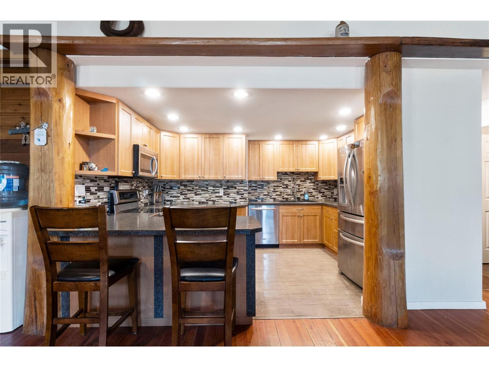 5327 Squilax Anglemont Road, Celista, BC - Indoor Photo Showing Other Room