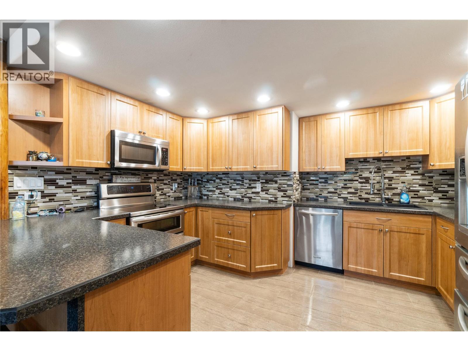 5327 Squilax Anglemont Road, Celista, BC - Indoor Photo Showing Kitchen With Stainless Steel Kitchen With Upgraded Kitchen