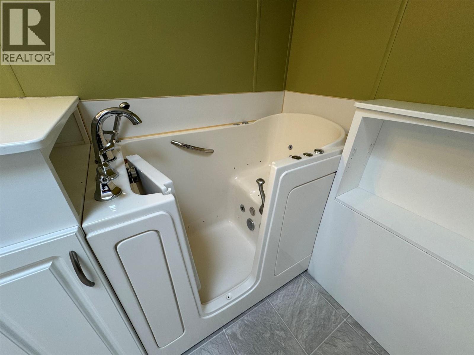 5455 Almond Gardens Road Unit# E4, Grand Forks, BC