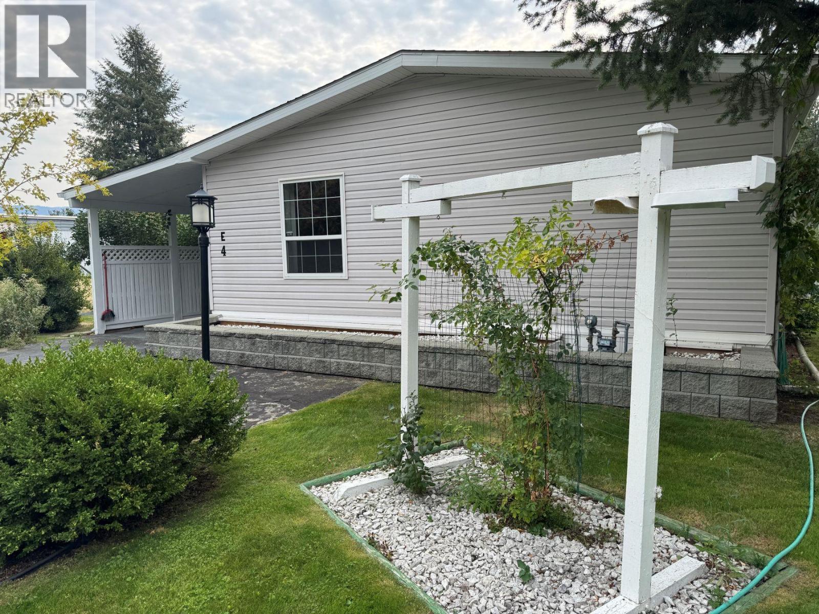 5455 Almond Gardens Road Unit# E4, Grand Forks, BC