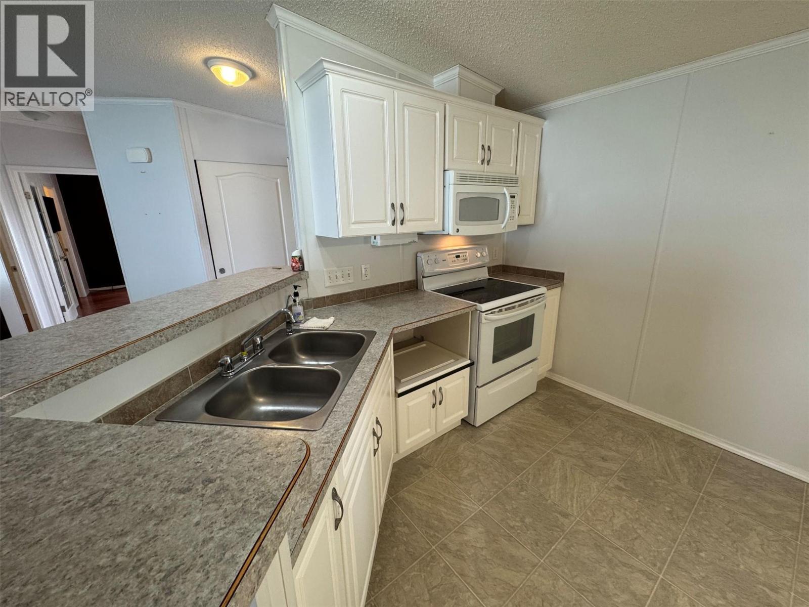 5455 Almond Gardens Road Unit# E4, Grand Forks, BC