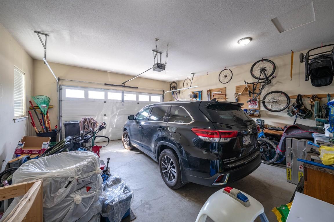3774 Glover Avenue, Armstrong, BC - Indoor Photo Showing Garage