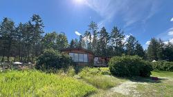 8774 Colony Road Wardner, BC V0B 2J0