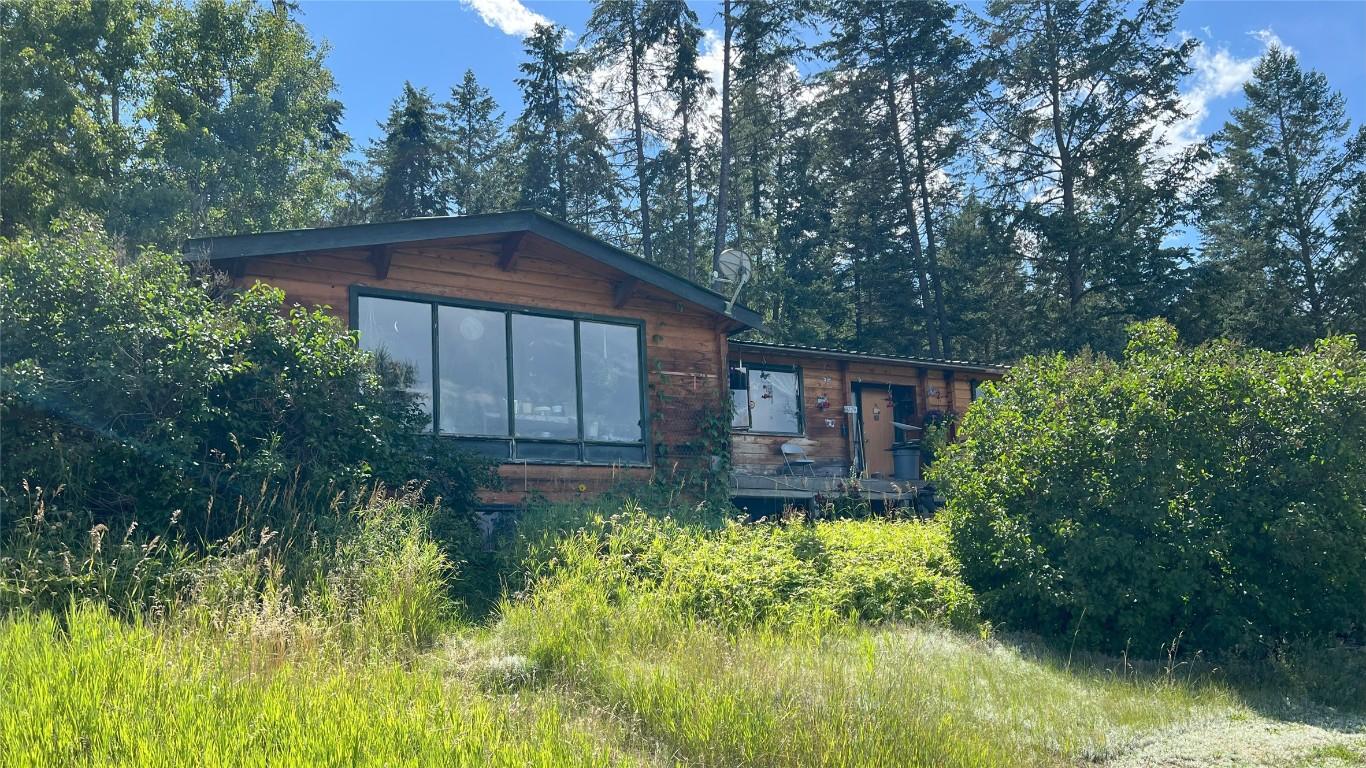 8774 Colony Road, Wardner, BC - Outdoor