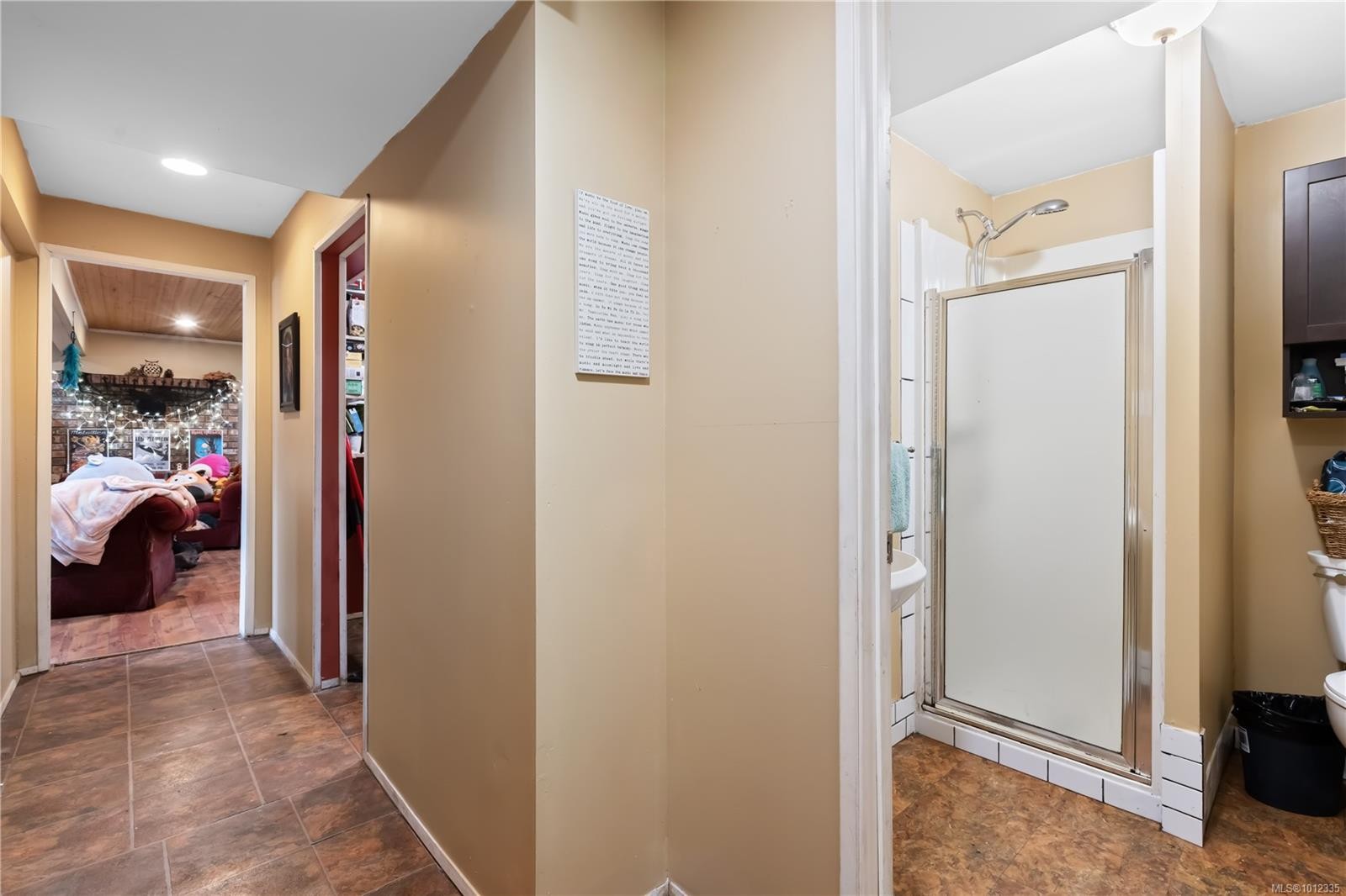 1550 Larch Rd, Ucluelet, BC