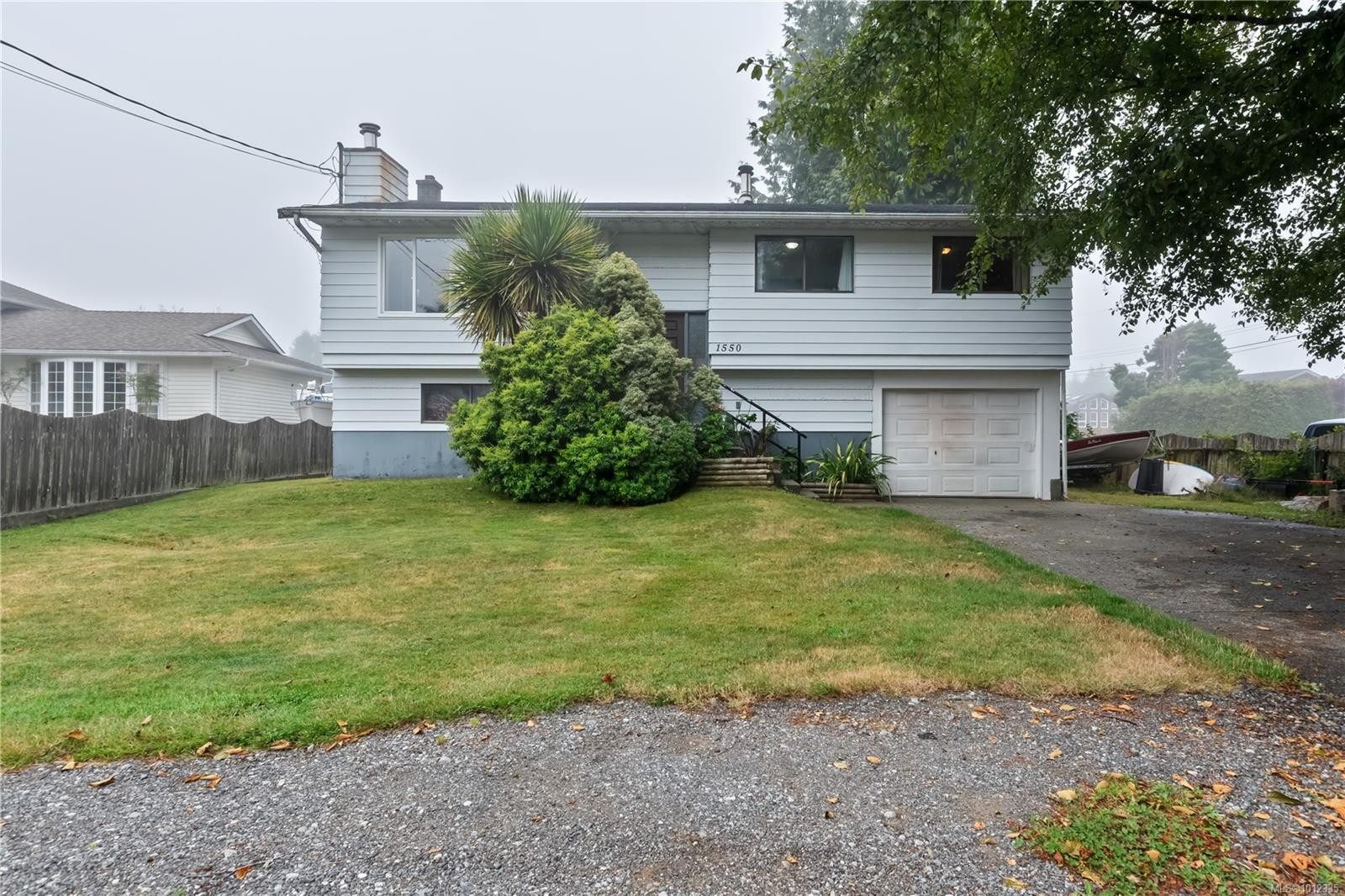 1550 Larch Rd, Ucluelet, BC