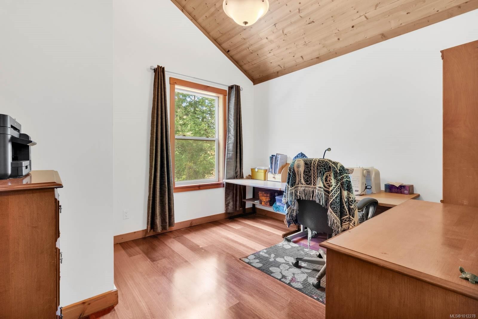 2 Welch Rd, Lasqueti Island, BC