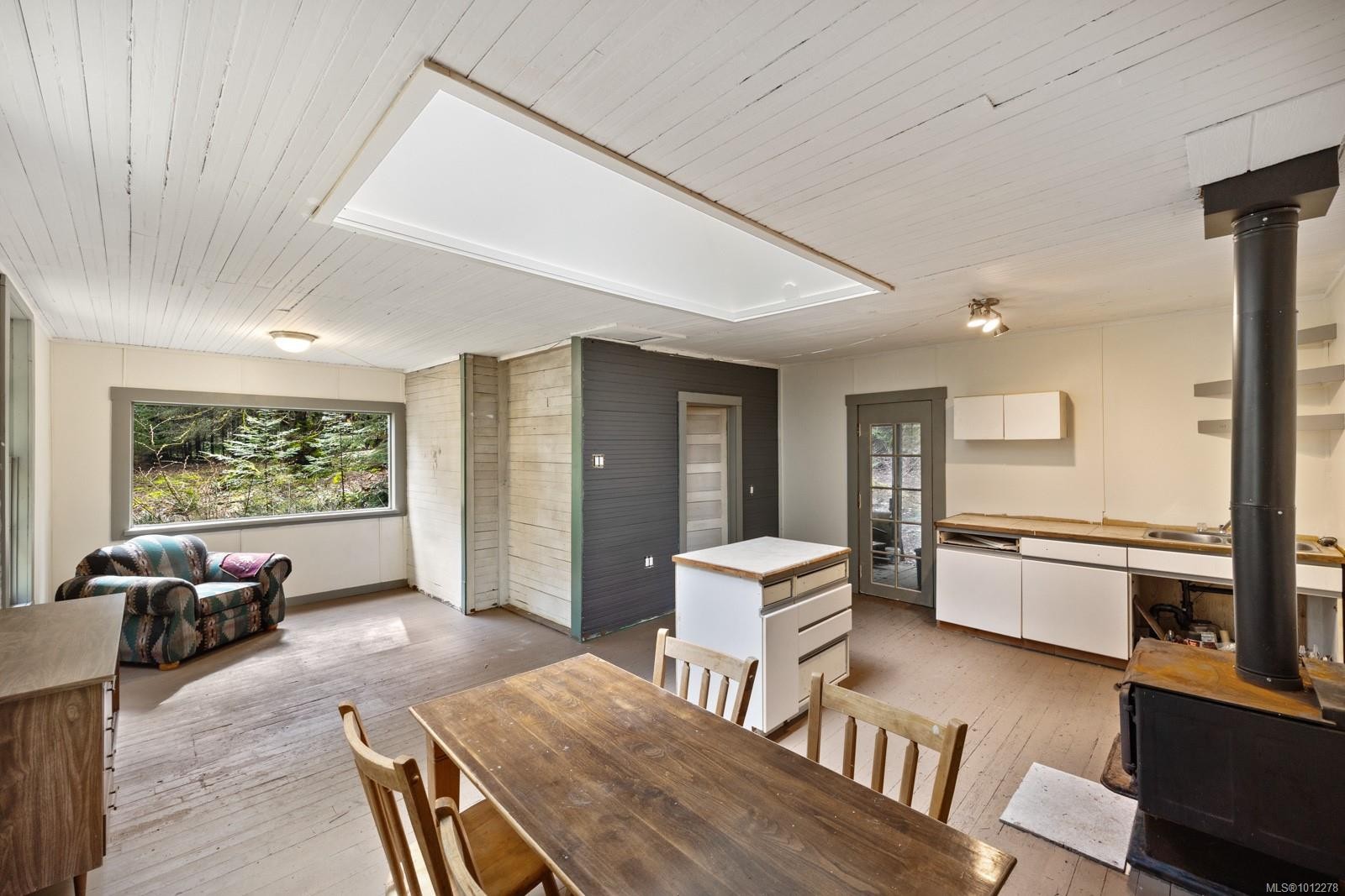 2 Welch Rd, Lasqueti Island, BC