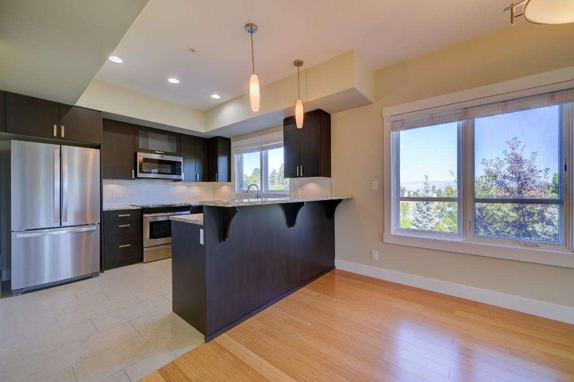 1201-1405 Springhill Drive, Kamloops, BC - Indoor Photo Showing Kitchen With Upgraded Kitchen
