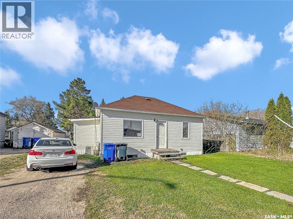 121 Allan Avenue, Churchbridge, SK - Outdoor