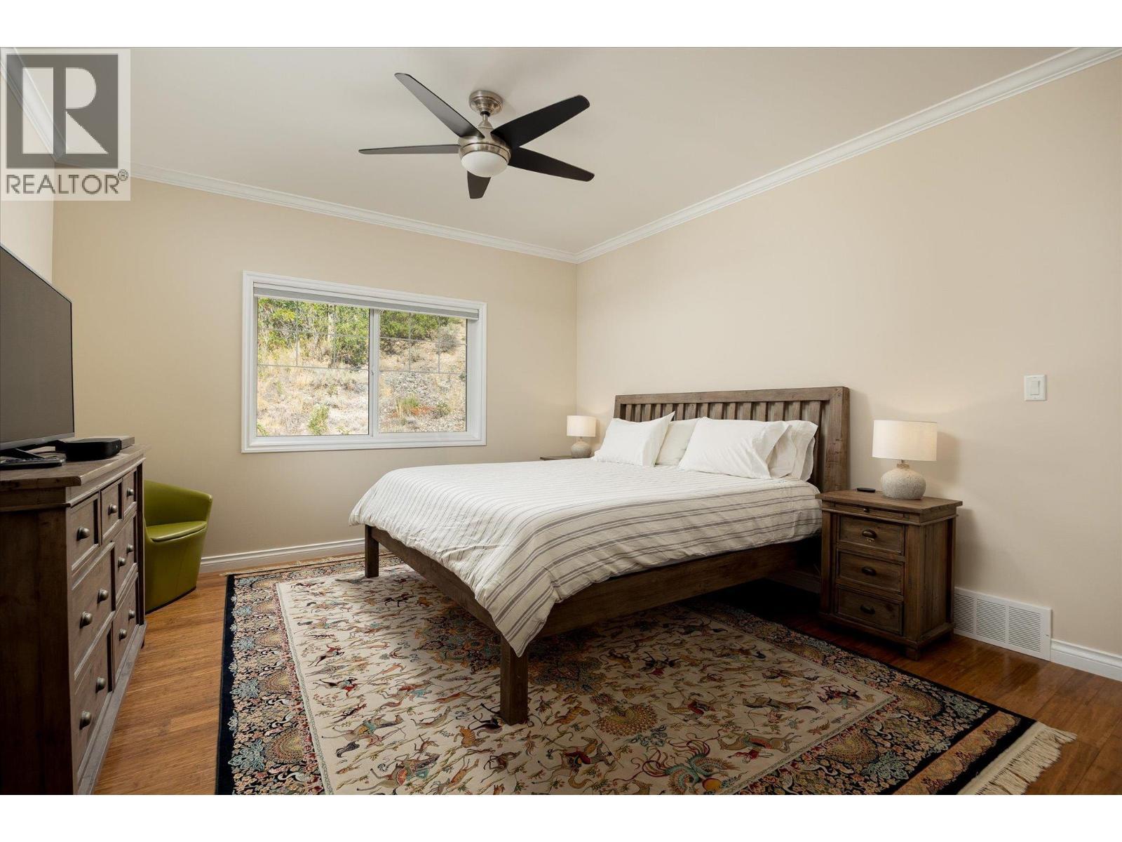 802 Coulthard Road, Cawston, BC - Indoor Photo Showing Bedroom