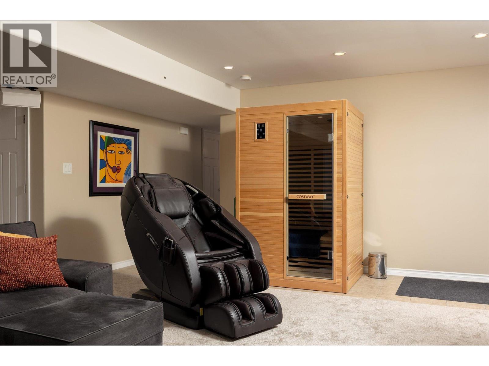 802 Coulthard Road, Cawston, BC - Indoor