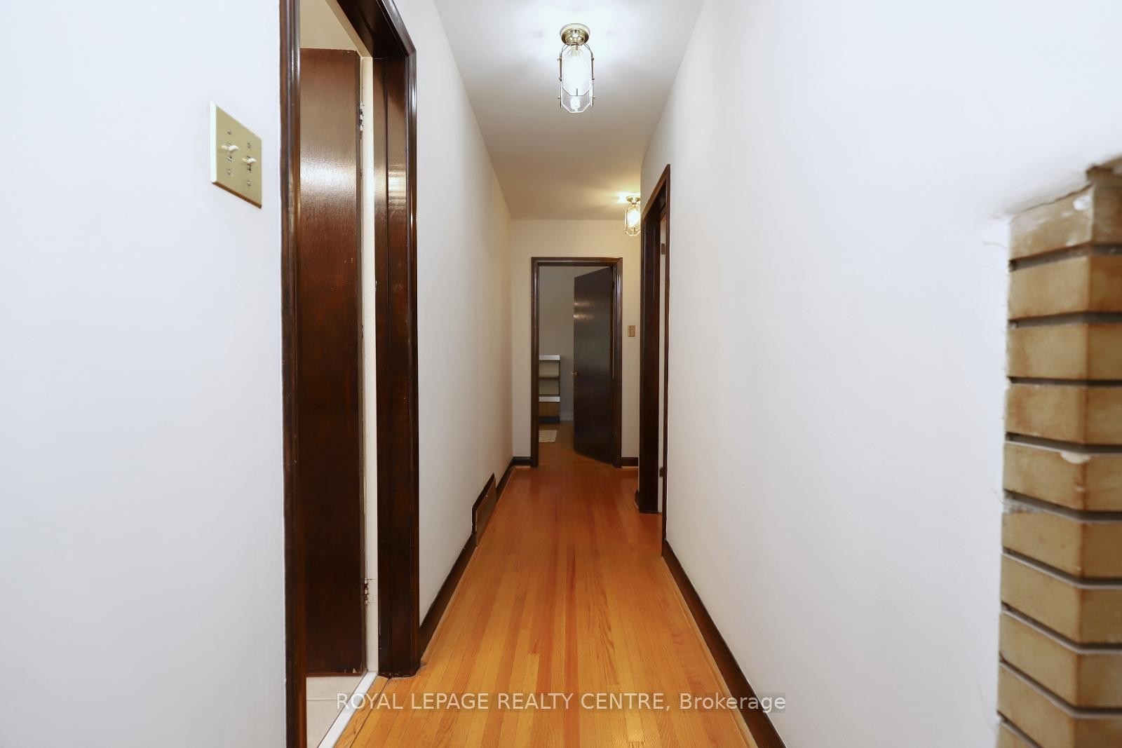 3338 Enniskillen Circle, Mississauga, ON - Indoor Photo Showing Other Room