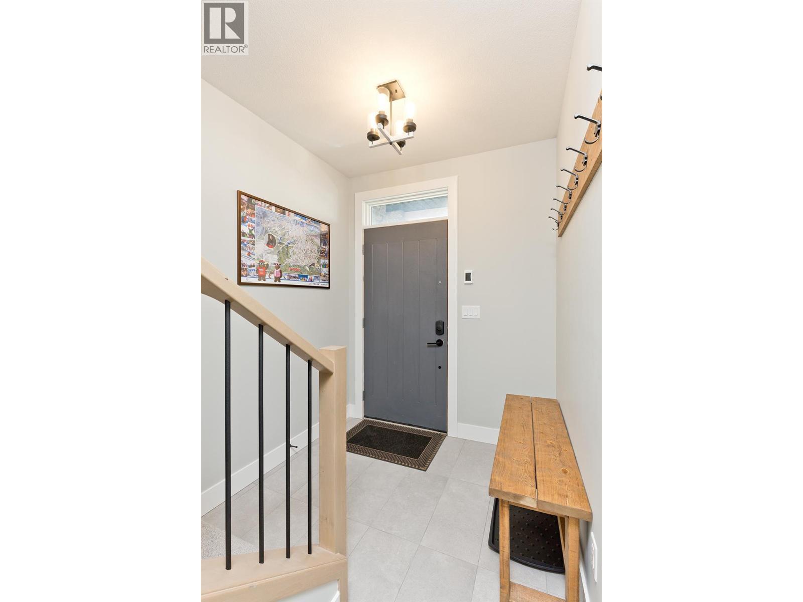 120 Grizzly Ridge Trail Unit# 12, Big White, BC - Indoor Photo Showing Other Room