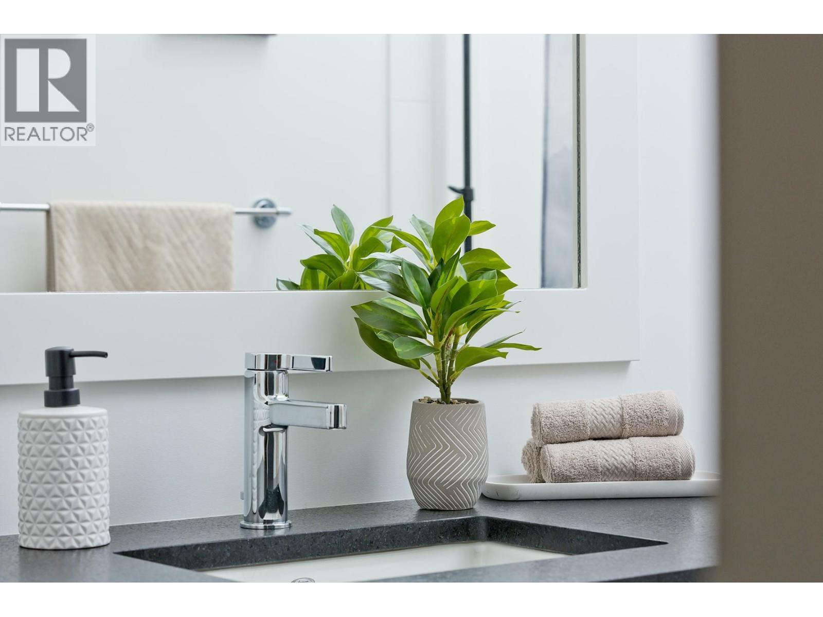 120 Grizzly Ridge Trail Unit# 12, Big White, BC - Indoor