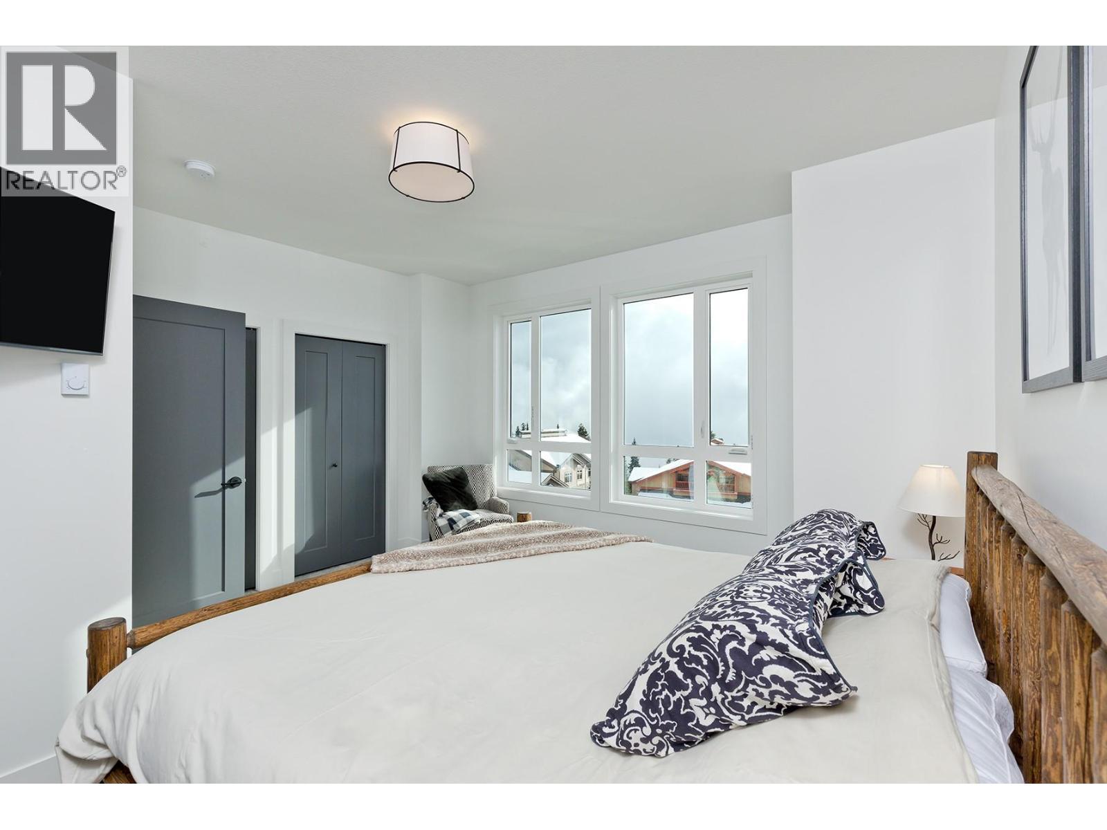 120 Grizzly Ridge Trail Unit# 12, Big White, BC - Indoor Photo Showing Bedroom