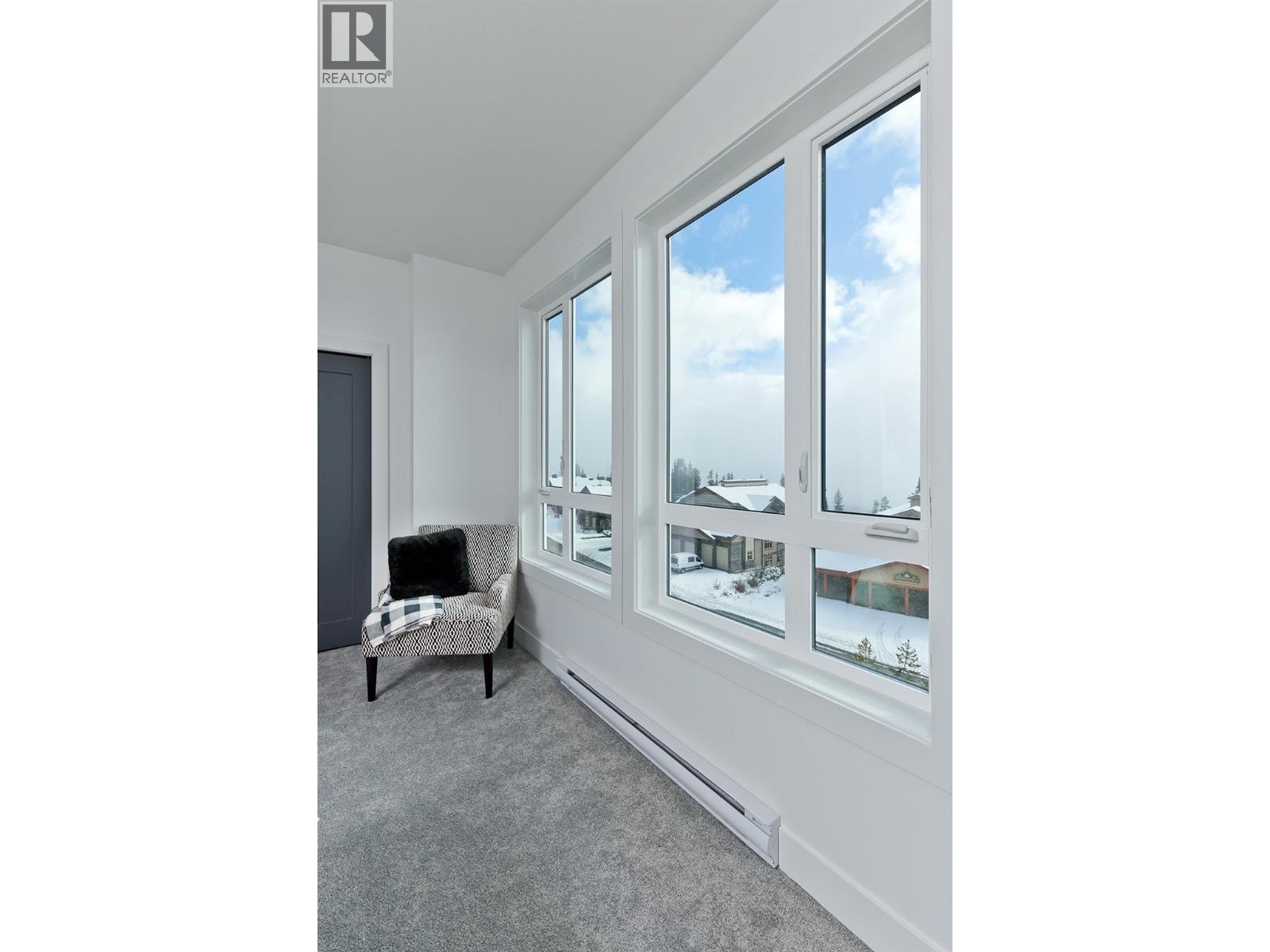 120 Grizzly Ridge Trail Unit# 12, Big White, BC - Indoor Photo Showing Other Room