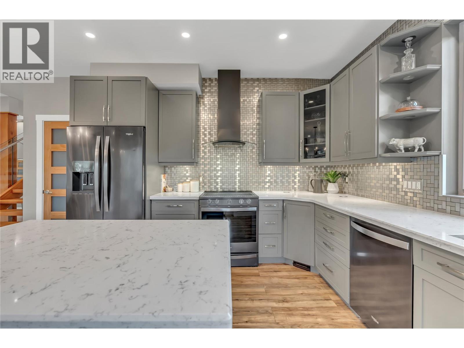 109 Fairway Drive, Kaleden, BC - Indoor Photo Showing Kitchen With Stainless Steel Kitchen With Upgraded Kitchen
