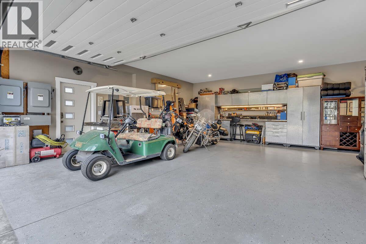 109 Fairway Drive, Kaleden, BC - Indoor Photo Showing Garage