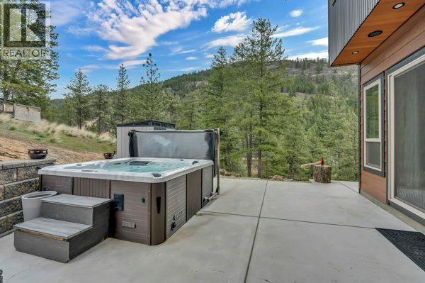 109 Fairway Drive, Kaleden, BC - Outdoor With Exterior