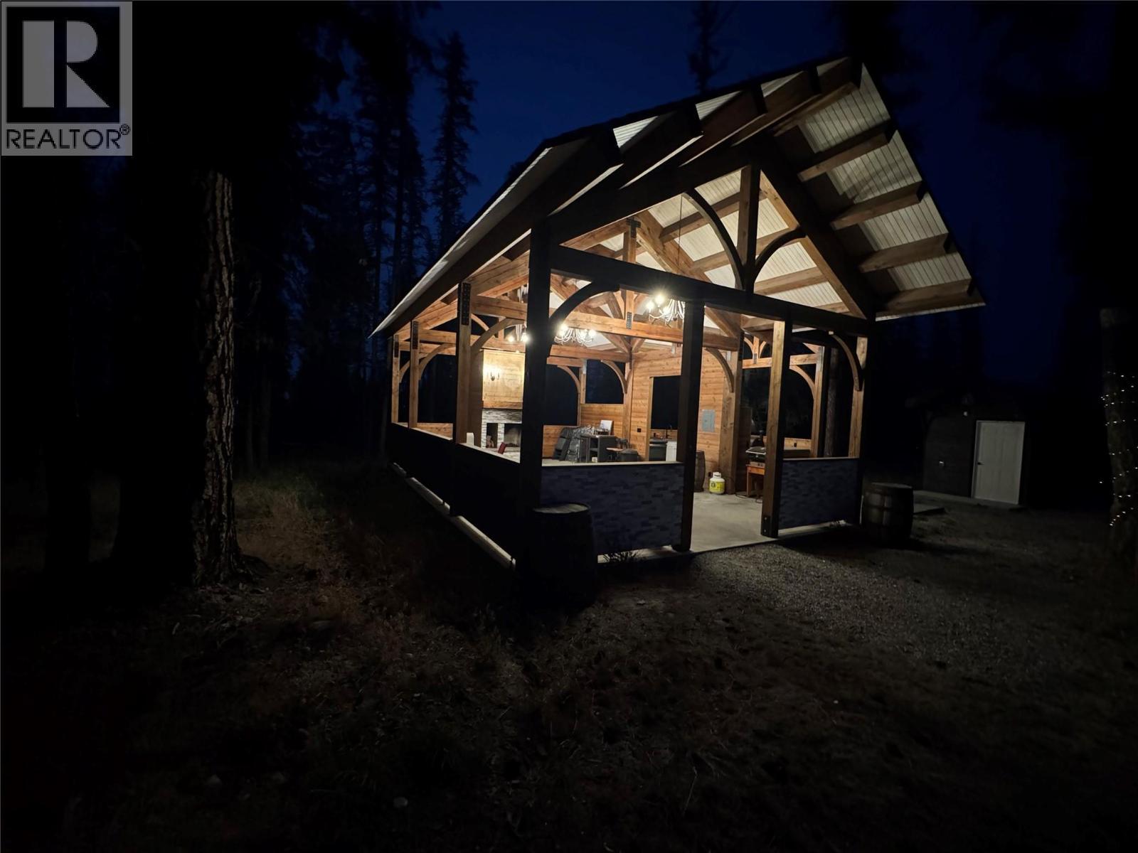 1605 24Th Avenue S, Cranbrook, BC - Outdoor