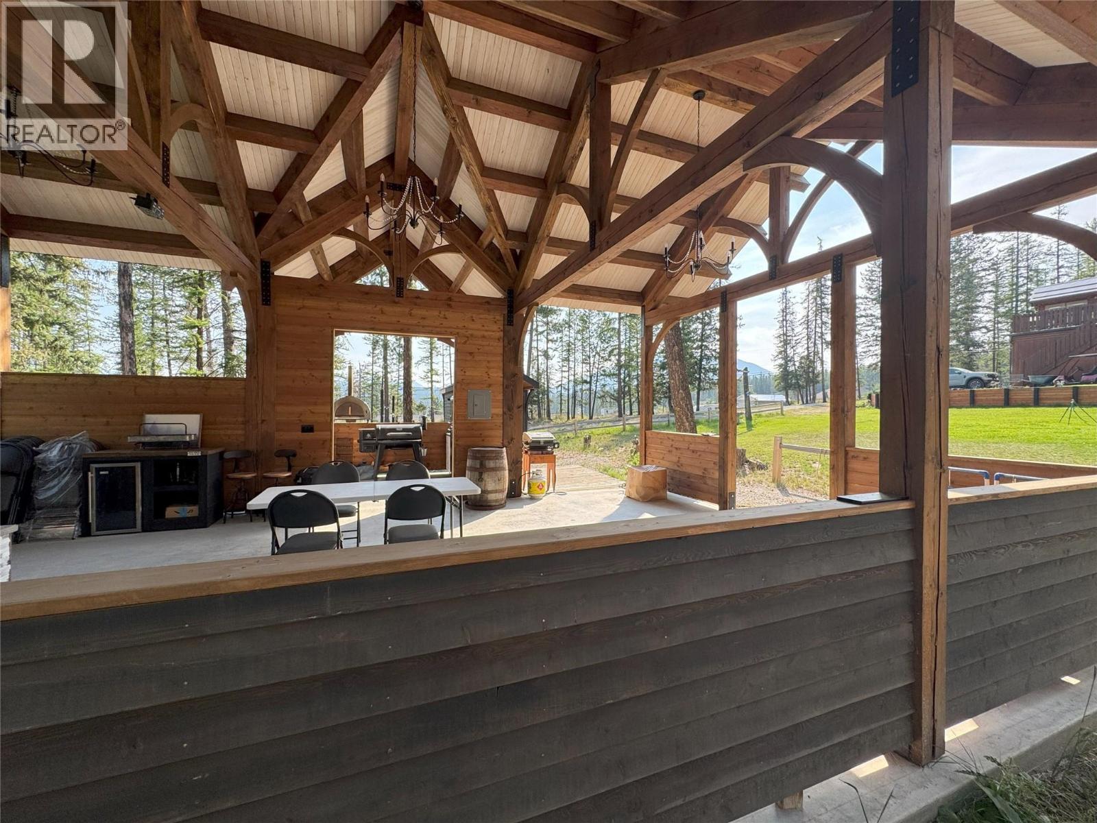 1605 24Th Avenue S, Cranbrook, BC - Indoor Photo Showing Other Room