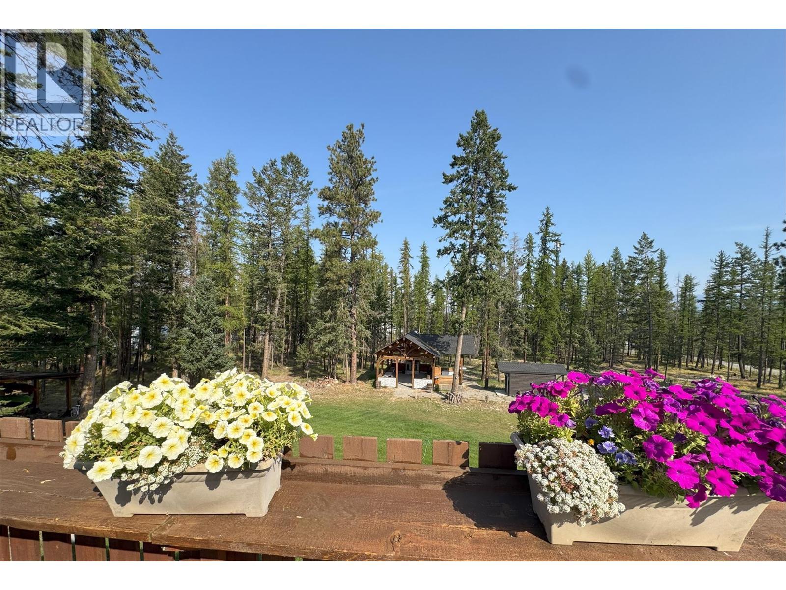 1605 24Th Avenue S, Cranbrook, BC - Outdoor