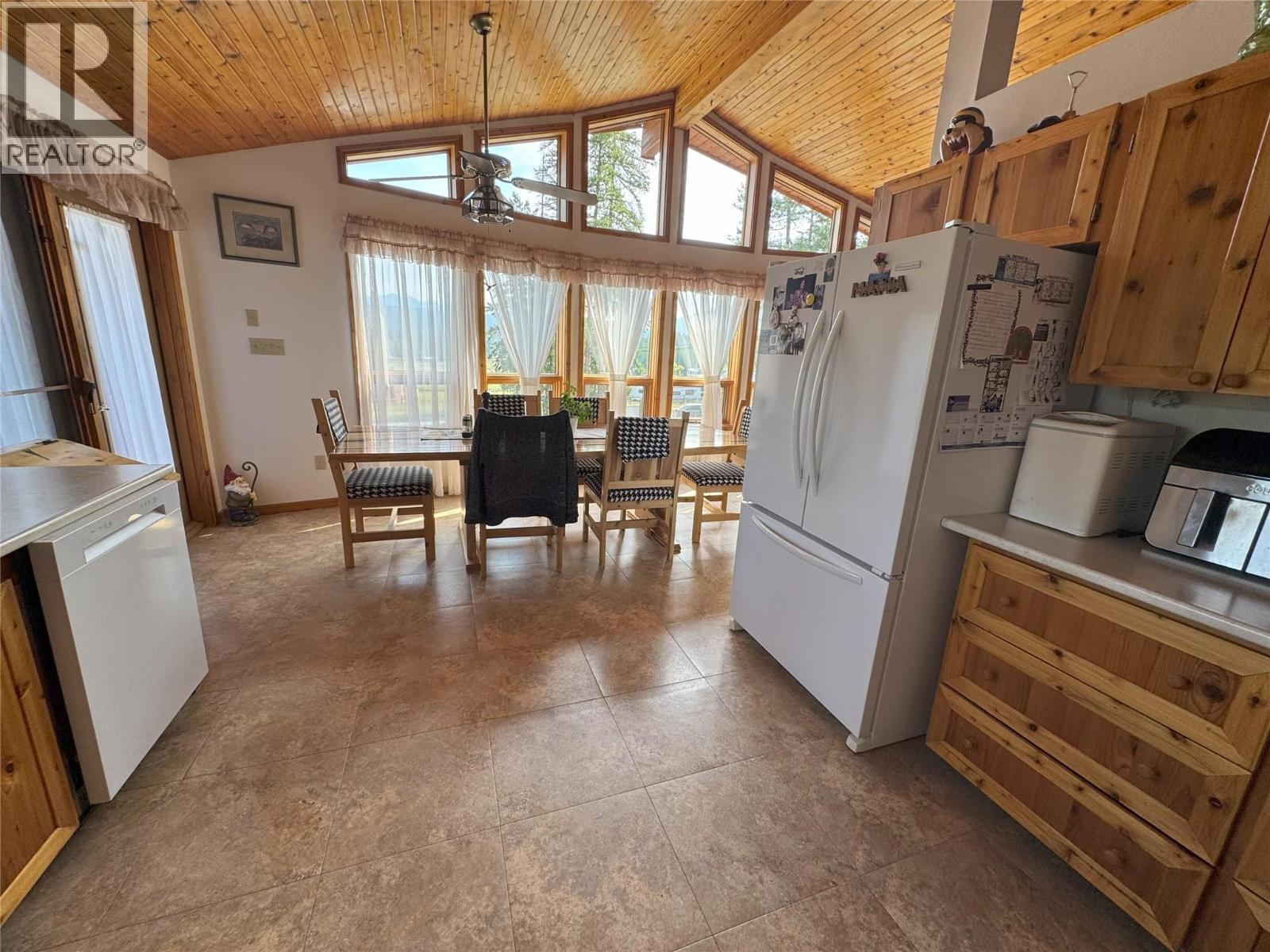 1605 24Th Avenue S, Cranbrook, BC - Indoor