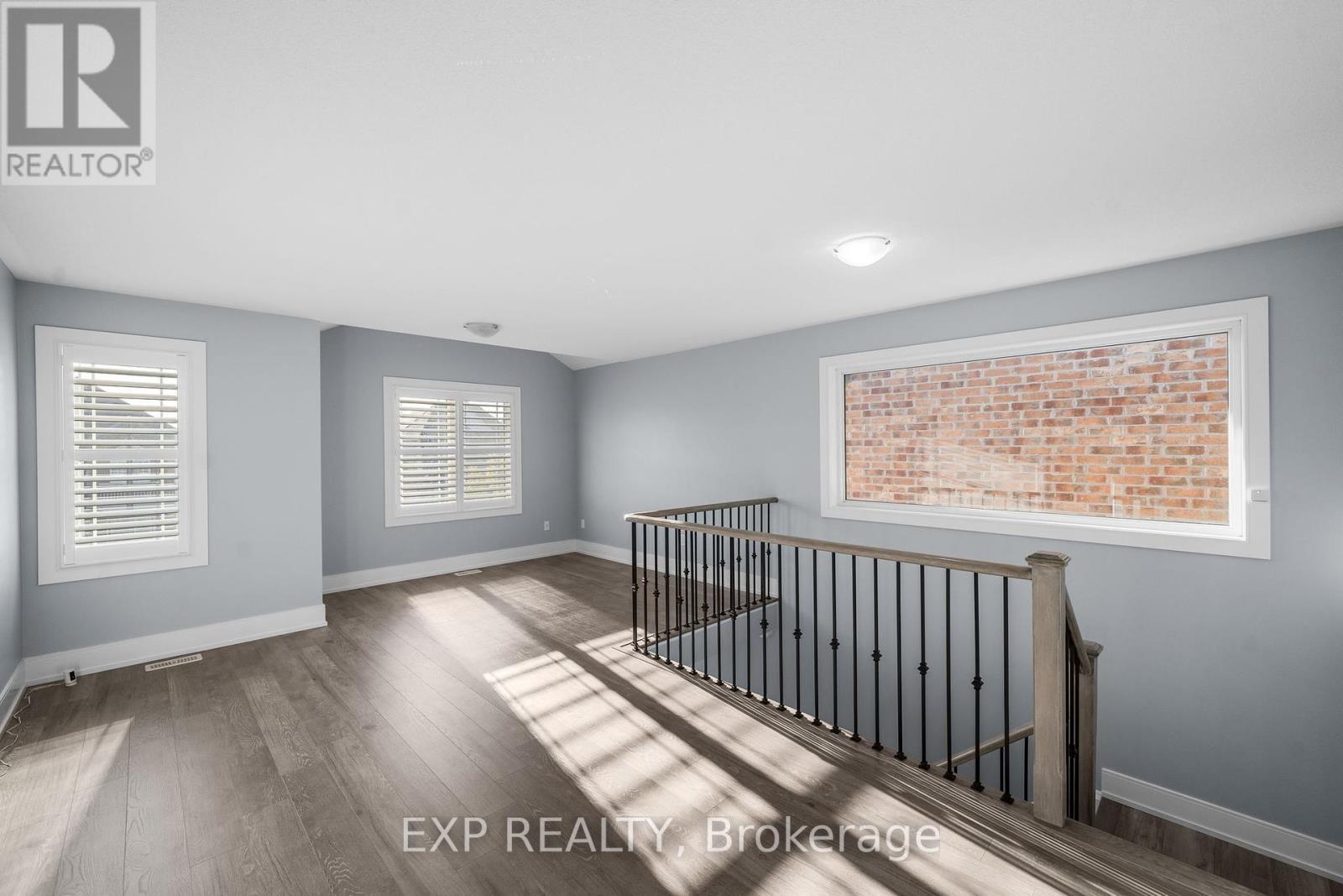 35 Tyndall Drive, Bradford West Gwillimbury, ON - Indoor Photo Showing Other Room