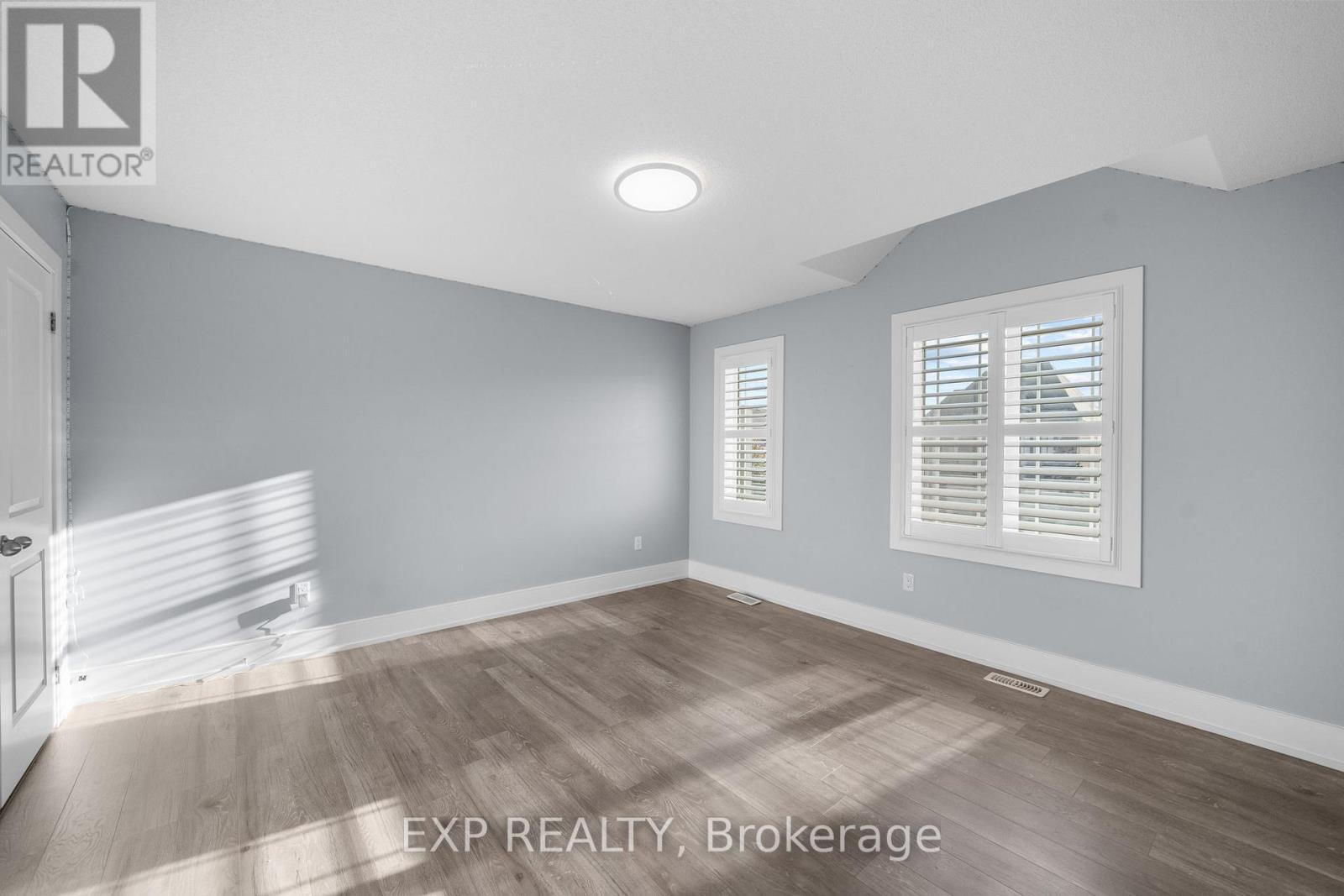 35 Tyndall Drive, Bradford West Gwillimbury, ON - Indoor Photo Showing Other Room