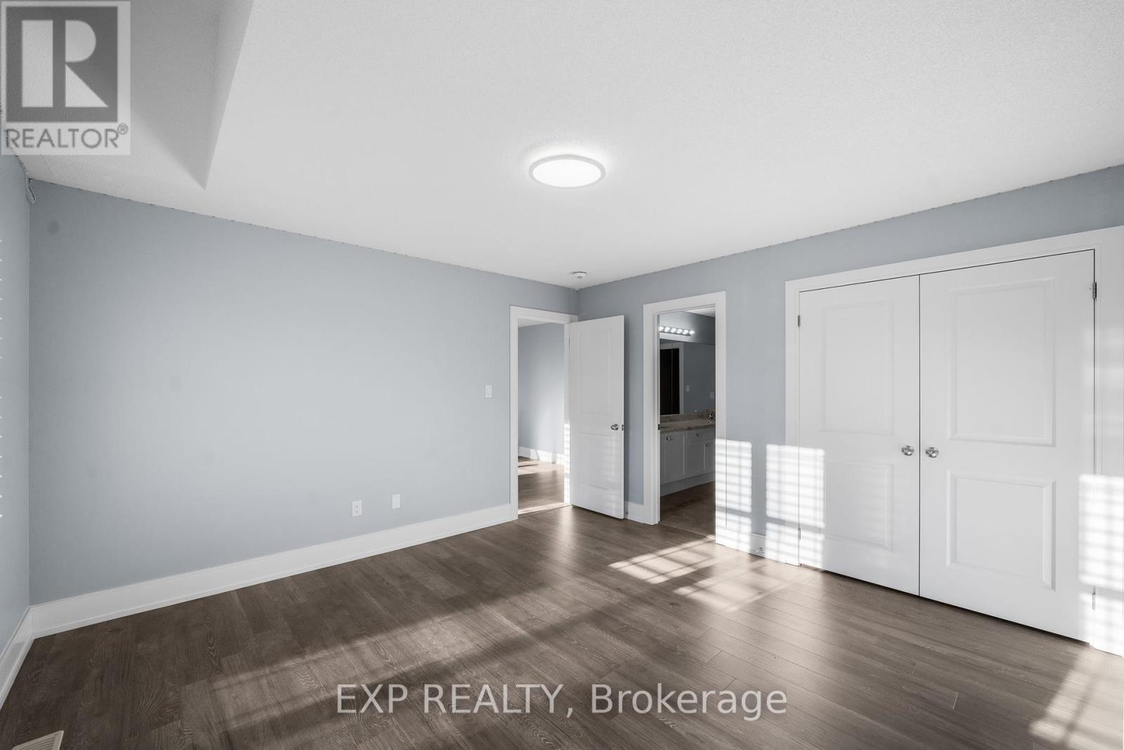 35 Tyndall Drive, Bradford West Gwillimbury, ON - Indoor Photo Showing Other Room