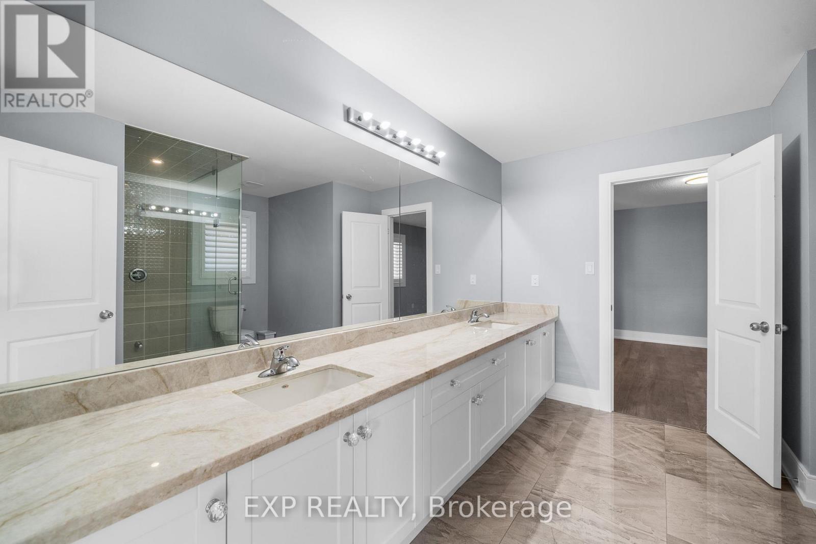 35 Tyndall Drive, Bradford West Gwillimbury, ON - Indoor Photo Showing Bathroom