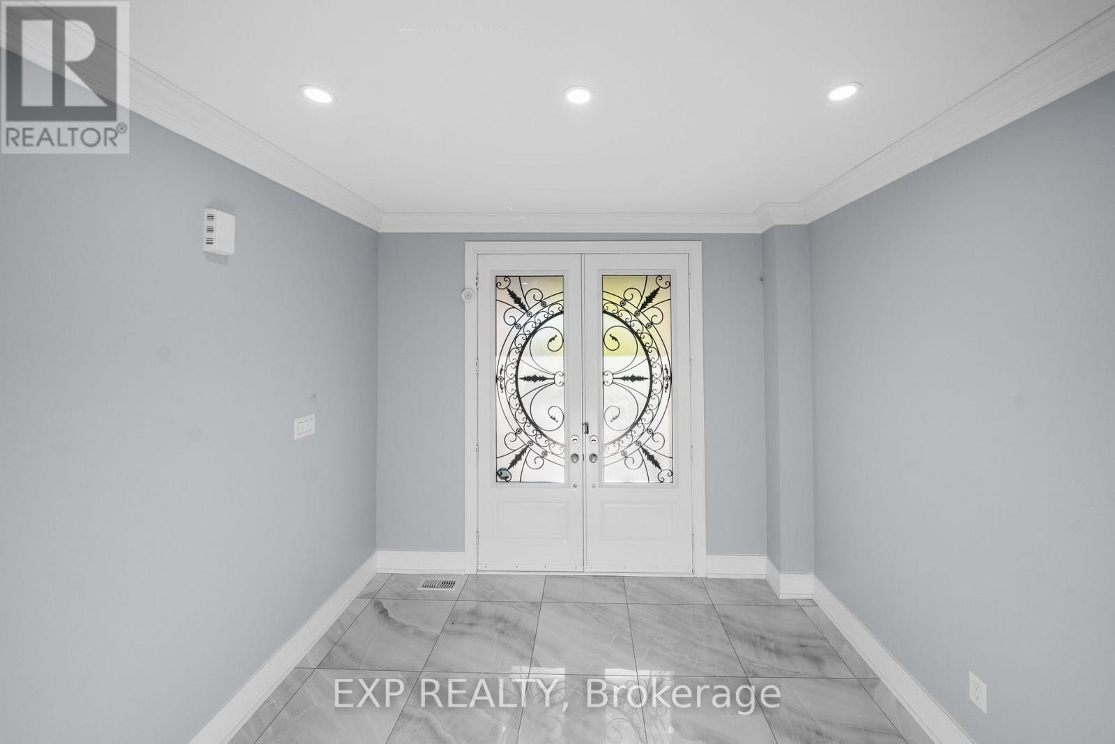 35 Tyndall Drive, Bradford West Gwillimbury, ON - Photo Showing Other Room