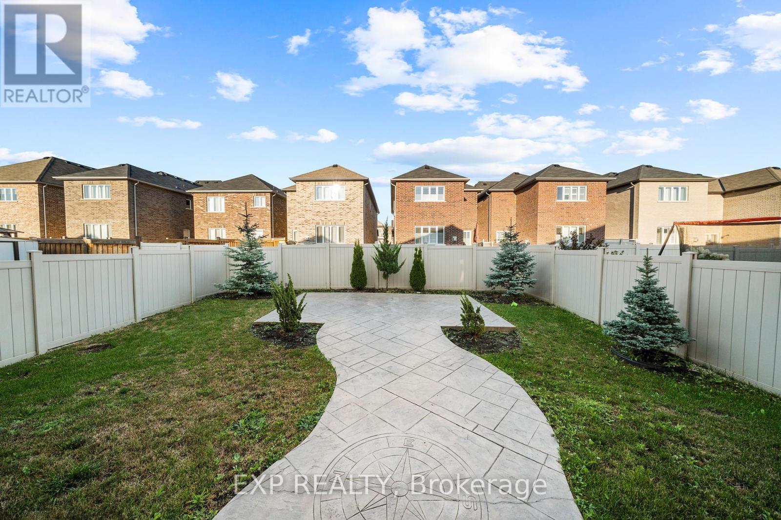 35 Tyndall Drive, Bradford West Gwillimbury, ON - Outdoor