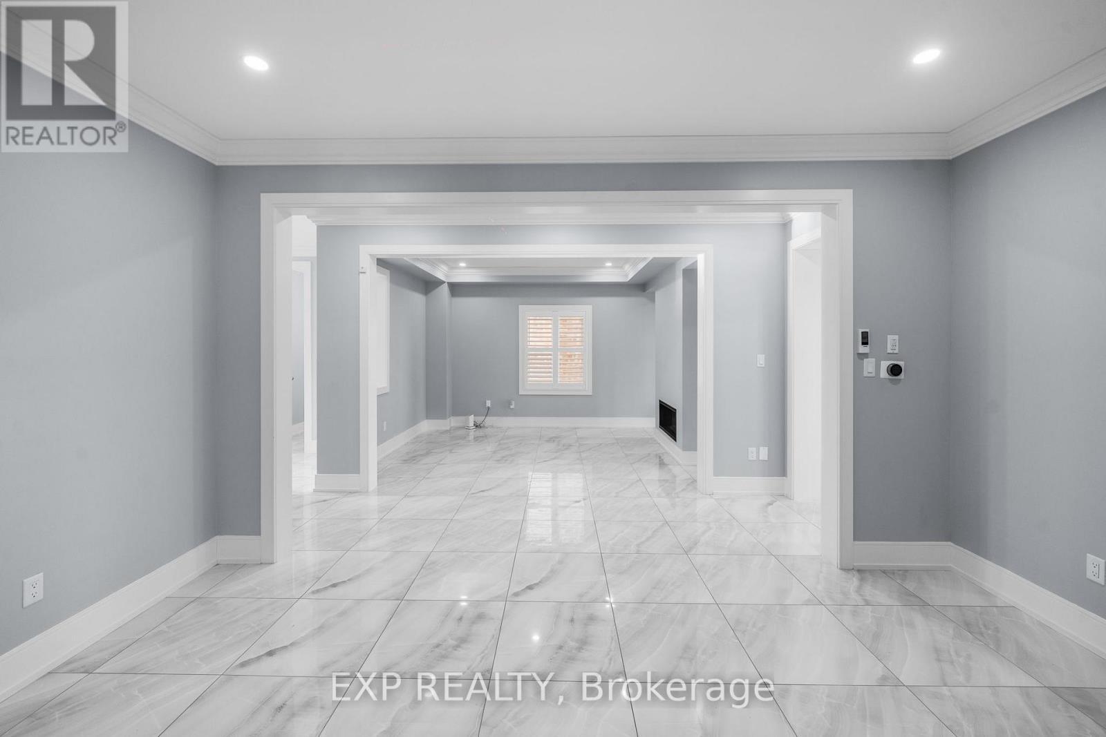 35 Tyndall Drive, Bradford West Gwillimbury, ON - Indoor Photo Showing Other Room