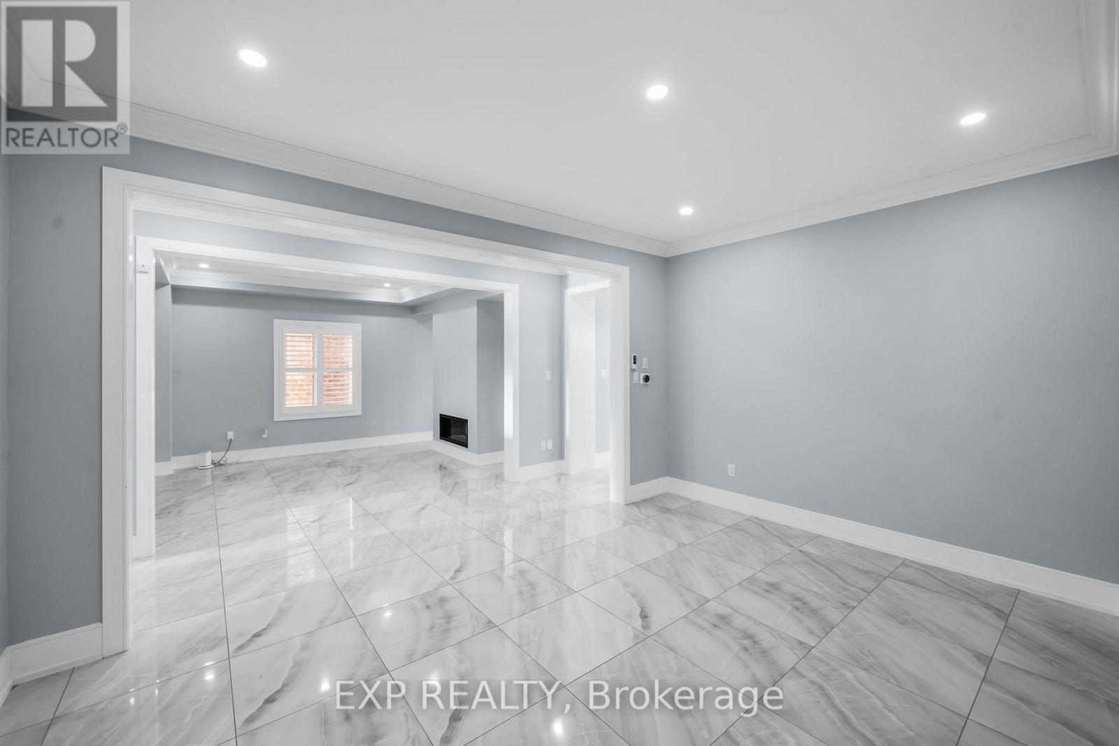 35 Tyndall Drive, Bradford West Gwillimbury, ON - Indoor Photo Showing Other Room