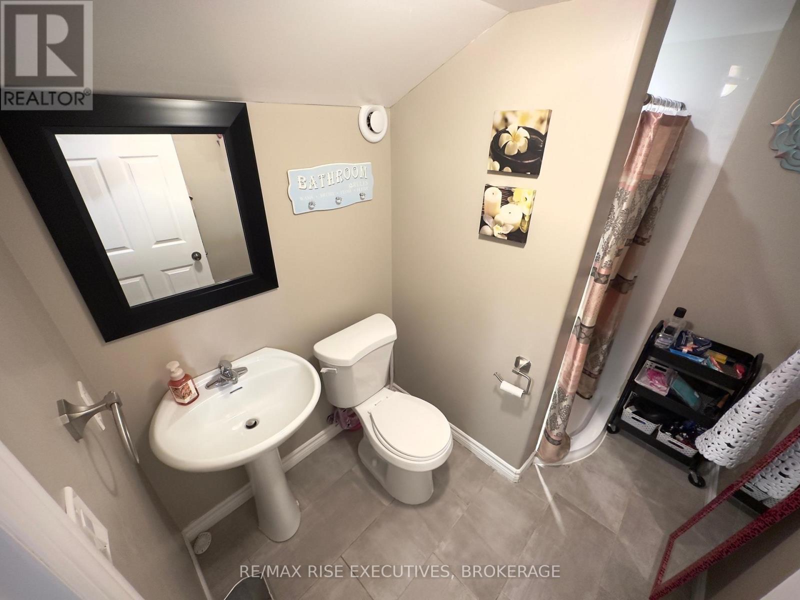 1651 Crimson Crescent, Kingston (City Northwest), ON - Indoor Photo Showing Bathroom