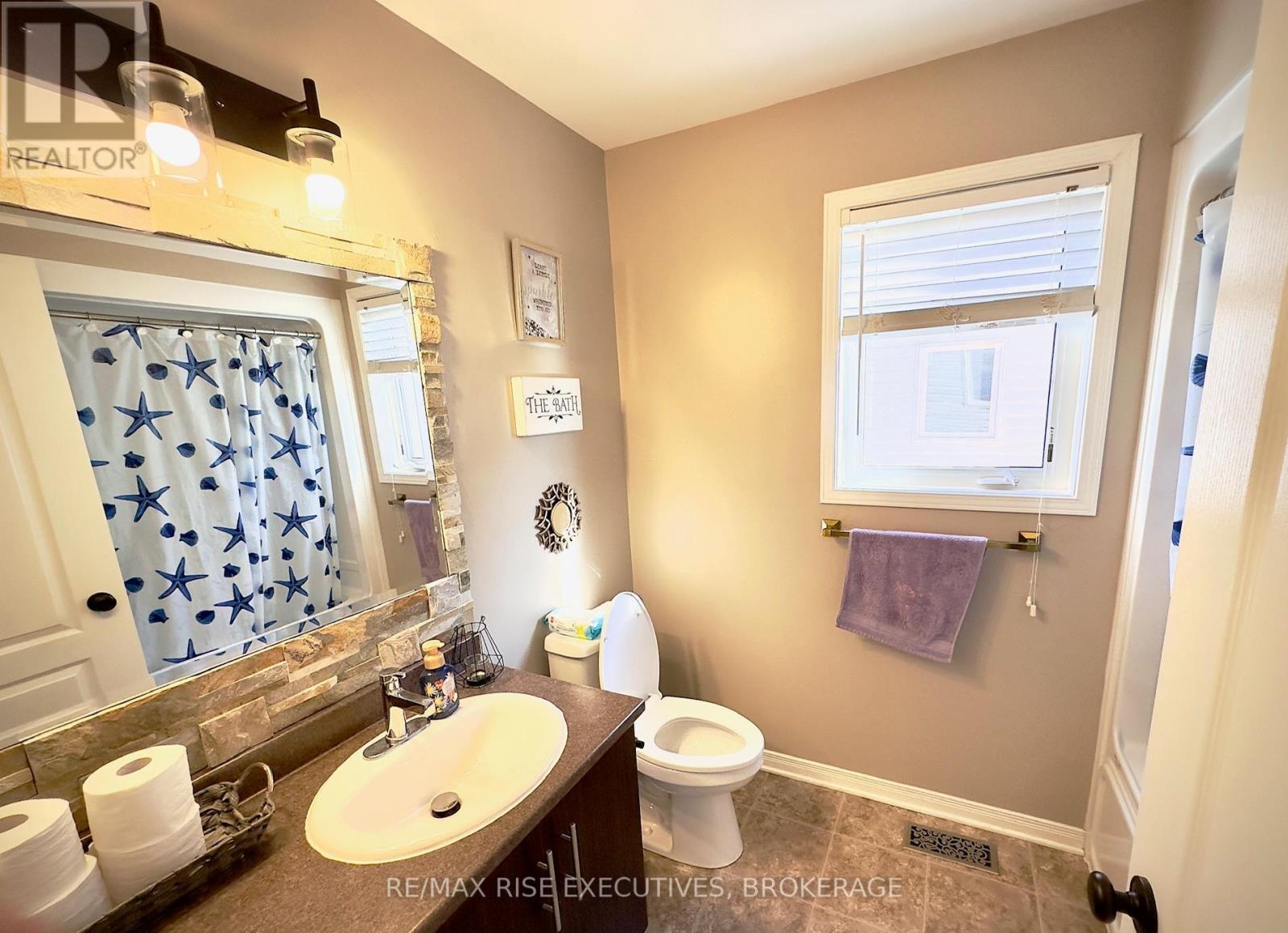 1651 Crimson Crescent, Kingston (City Northwest), ON - Indoor Photo Showing Bathroom