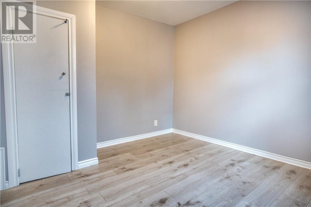 396 Queen Unit# 1, Sudbury, ON - Indoor Photo Showing Other Room