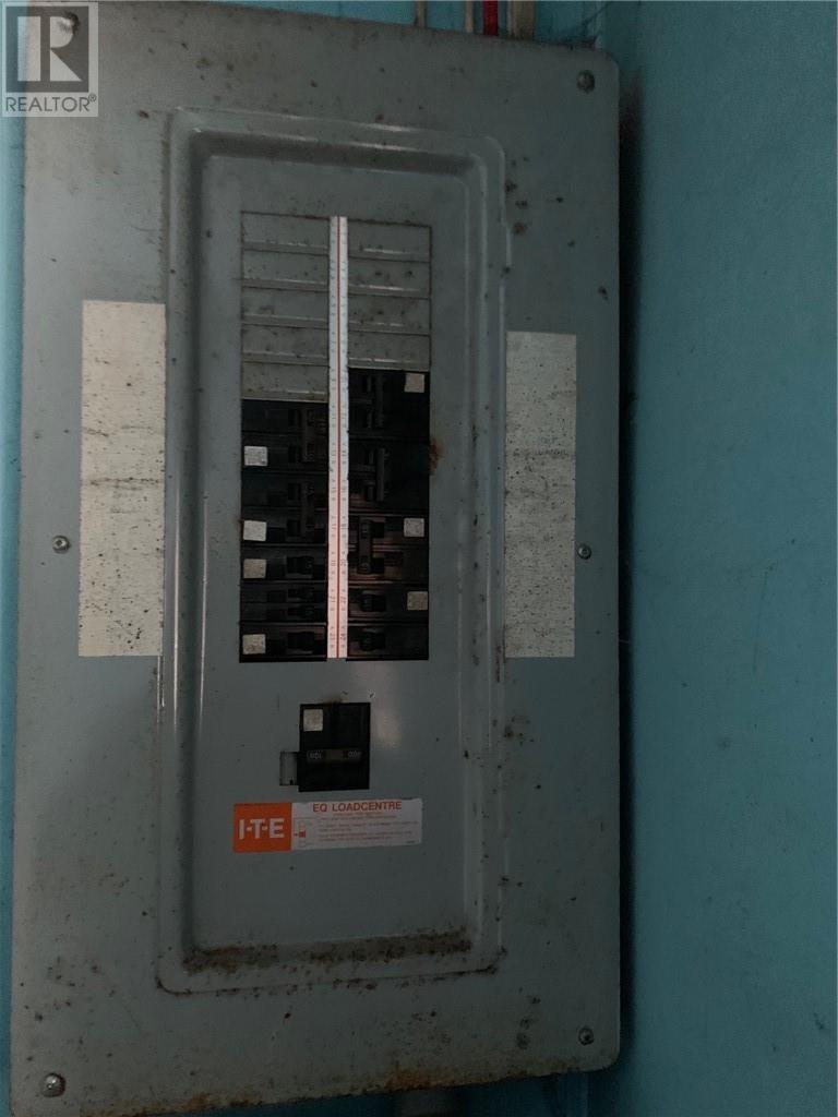 1 Doyle, Spanish, ON - Indoor