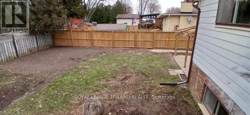 358 Helen Drive, Strathroy-Caradoc (Nw), ON - Outdoor