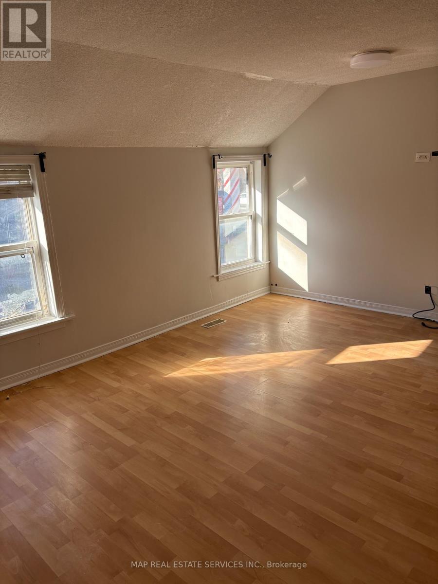 15 Wallace Street, Vaughan, ON - Indoor Photo Showing Other Room
